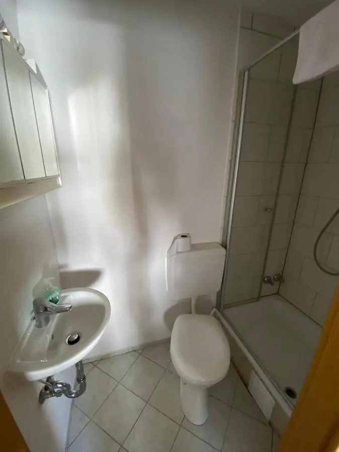 Budget Hotel Μάνχαιμ Bed and Breakfast